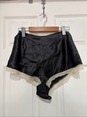 NWT Vintage Bennett Lingerie High-Waist Black Silk Boxers with Lace Trim